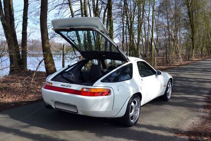 Porsche 928 97.500 km 79.928 &euro; Paderborn 33104