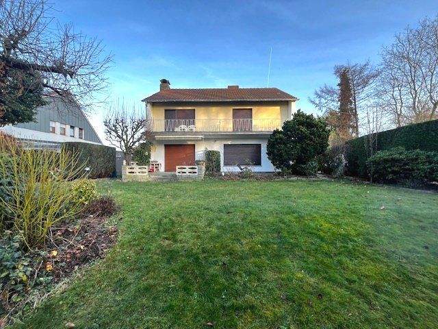 Einfamilienhaus Erwitte - 7 Zimmer, 170 m&sup2;, 290.000&euro; | Angebot:25769960