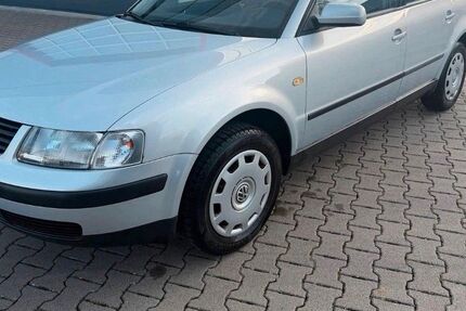 VW Passat 155.000 km 2.750 &euro; Anröchte 59609