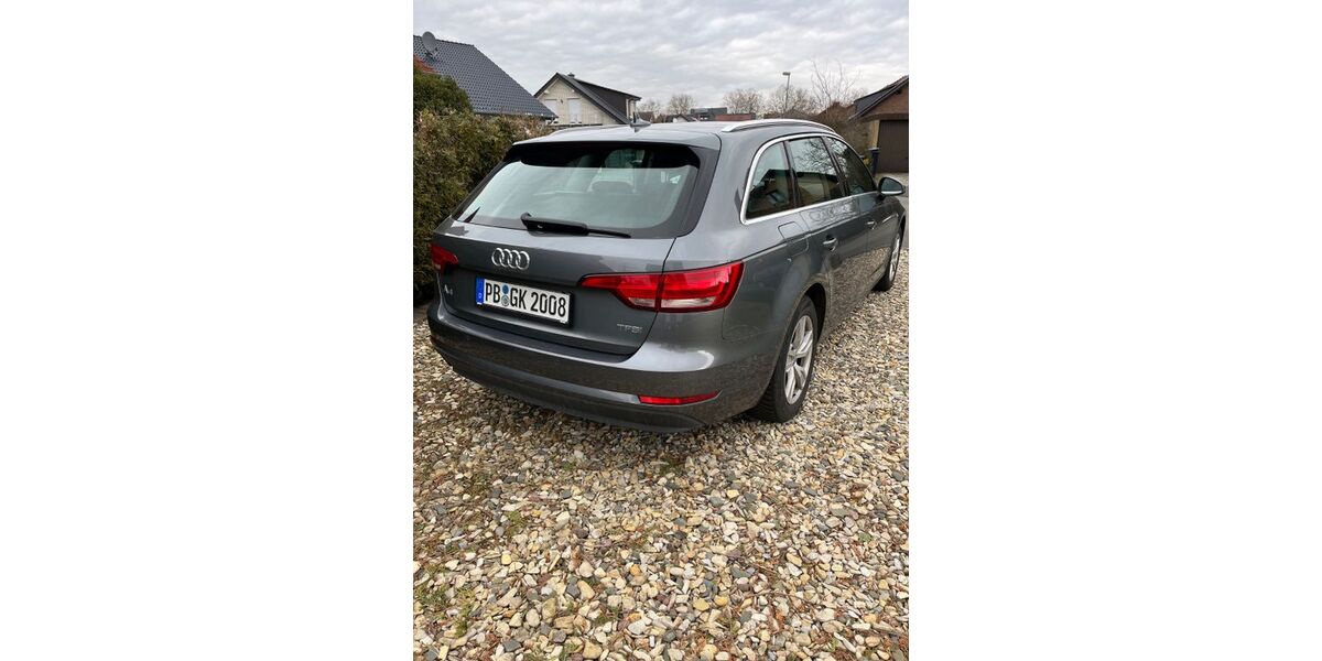 Audi A4 195.200 km 11.500 &euro; Paderborn 33104