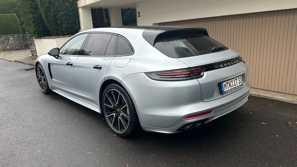 Porsche Panamera 99.300 km 84.999 &euro; Erwitte 59597