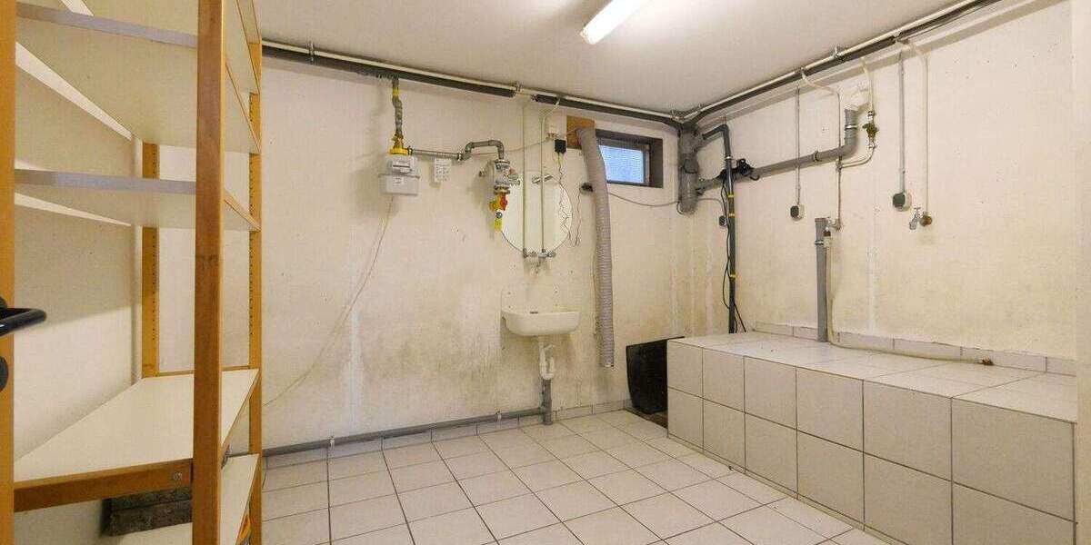 Einfamilienhaus Salzkotten / Mantinghausen Mantinghausen - 5 Zimmer, 193 m&sup2;, 399.000&euro; | Angebot:25688080