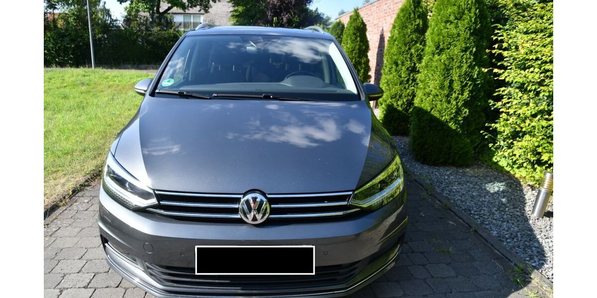 VW Touran 107.000 km 16.400 &euro; Gütersloh 33335