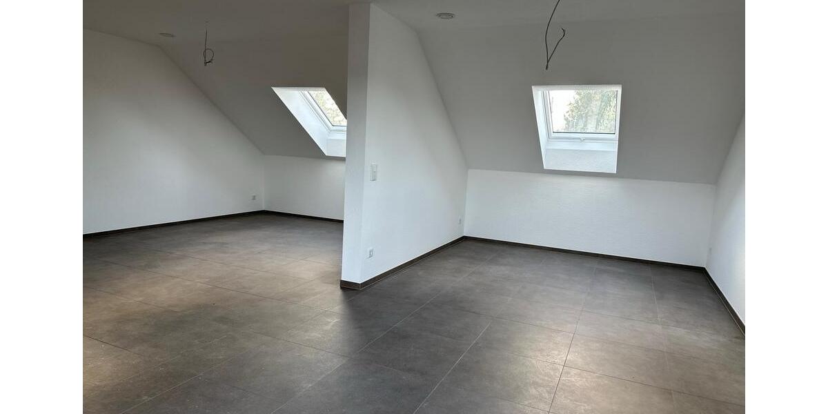 Dachgeschoßwohnung Borchen - 2.5 Zimmer, 89 m&sup2;, 1.150&euro; | Angebot:26311854
