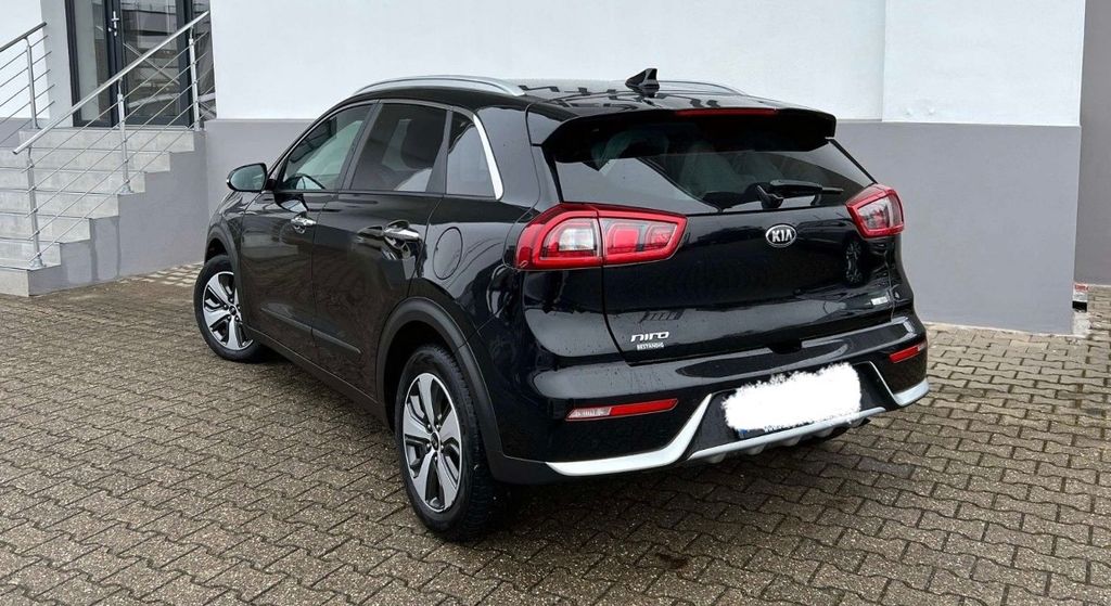 Kia Niro 195.000 km 9.900 &euro; Lippstadt 59556