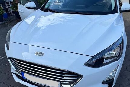 Ford Focus 44.965 km 16.350 &euro; Hövelhof 33161