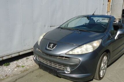 Peugeot 207 176.360 km 2.490 &euro; Paderborn 33104