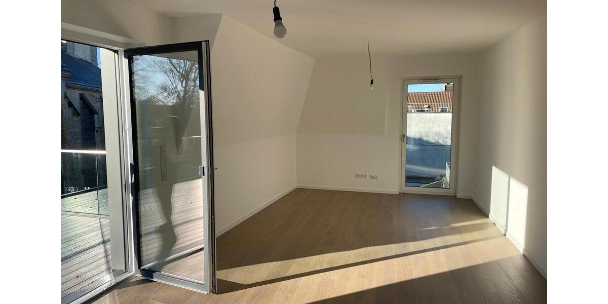 Dachgeschoßwohnung Gütersloh - 2 Zimmer, 83 m&sup2;, 1.250&euro; | Angebot:25854635