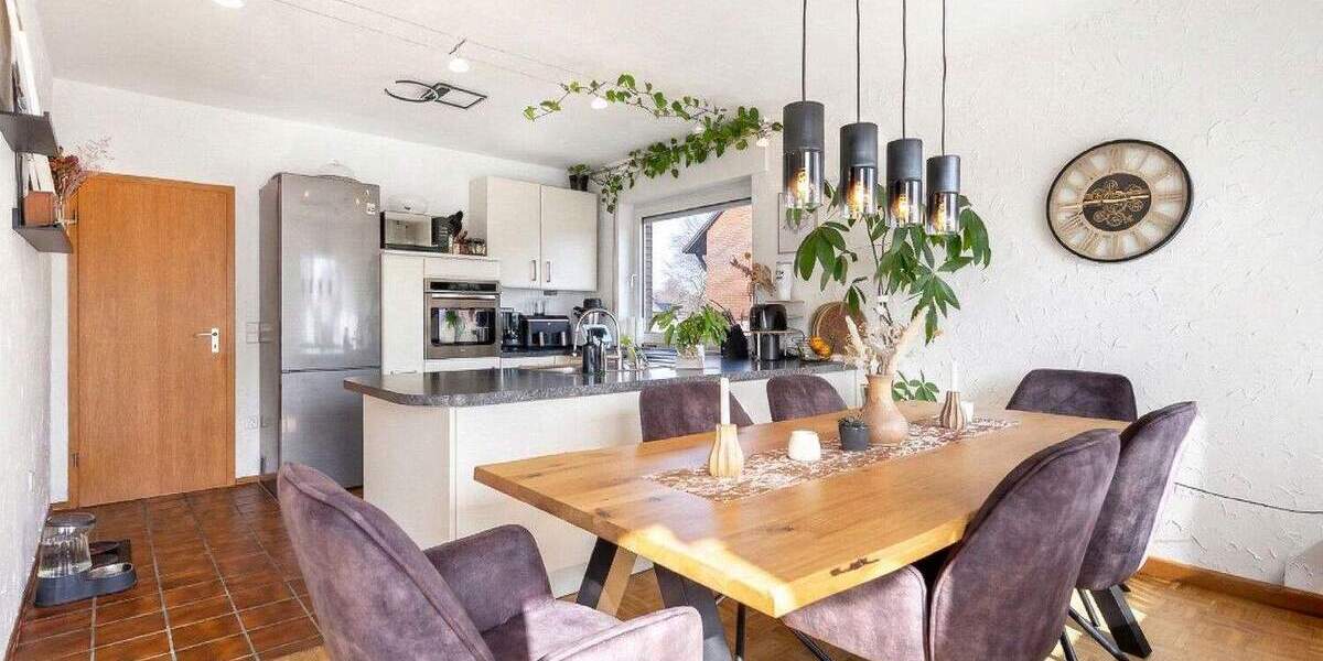 Etagenwohnung Gütersloh Innenstadt - 3 Zimmer, 87 m&sup2;, 179.000&euro; | Angebot:25679058