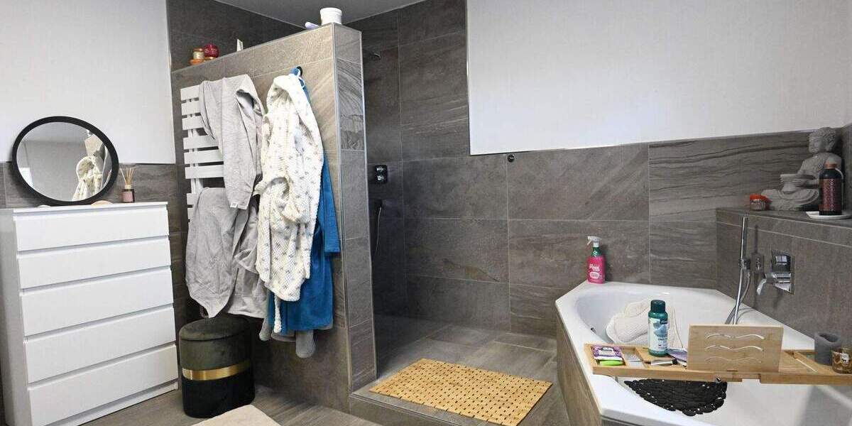 Einfamilienhaus Lippstadt Bad Waldliesborn - 8 Zimmer, 240 m&sup2;, 850.000&euro; | Angebot:25850608