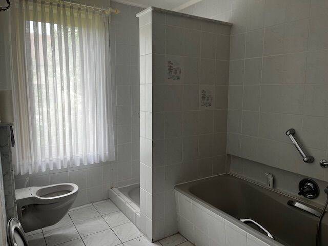 Mehrfamilienhaus, Wohnhaus Anröchte Berge - 8 Zimmer, 250 m&sup2;, 310.000&euro; | Angebot:25664646