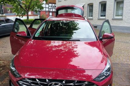 Hyundai i30 86.000 km 13.500 &euro; Paderborn 33104