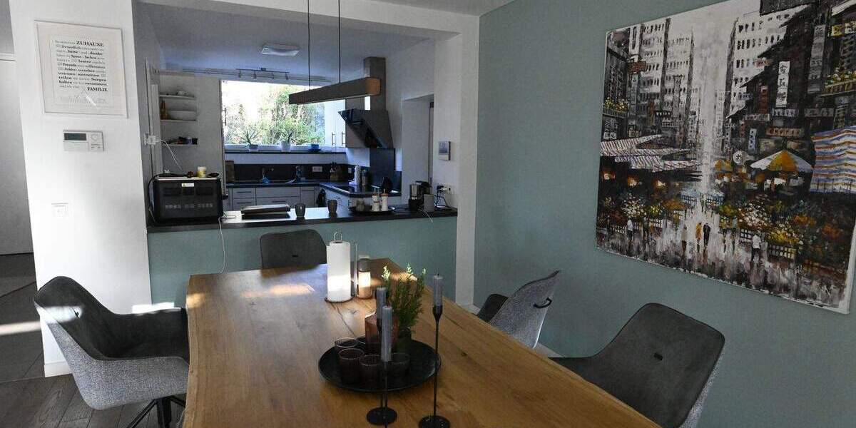 Einfamilienhaus Lippstadt Bad Waldliesborn - 8 Zimmer, 240 m&sup2;, 850.000&euro; | Angebot:25850608