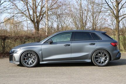 Audi RS3 16.500 km 66.490 &euro; Paderborn 33102