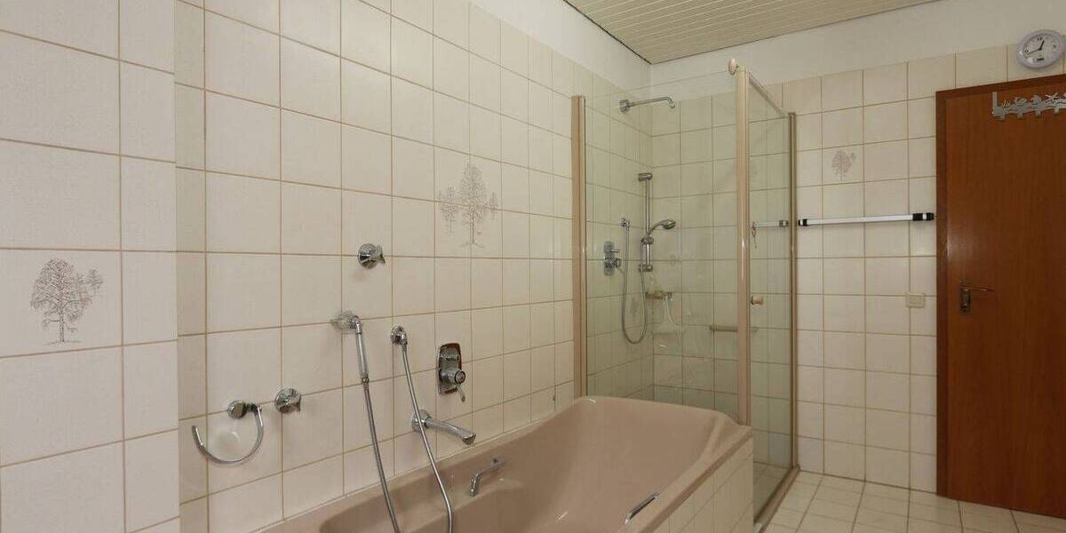 Mehrfamilienhaus, Wohnhaus Büren / Siddinghausen Siddinghausen - 3 Zimmer, 264 m&sup2;, 395.000&euro; | Angebot:26732482