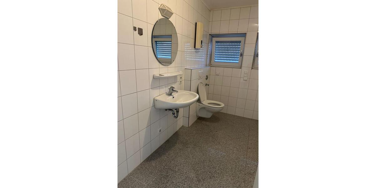 Dachgeschoßwohnung Rheda-Wiedenbrück Wiedenbrück - 4 Zimmer, 144 m&sup2;, 1.400&euro; | Angebot:26702990