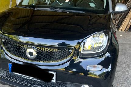 Smart ForFour 83.764 km 6.800 &euro; Paderborn 33100
