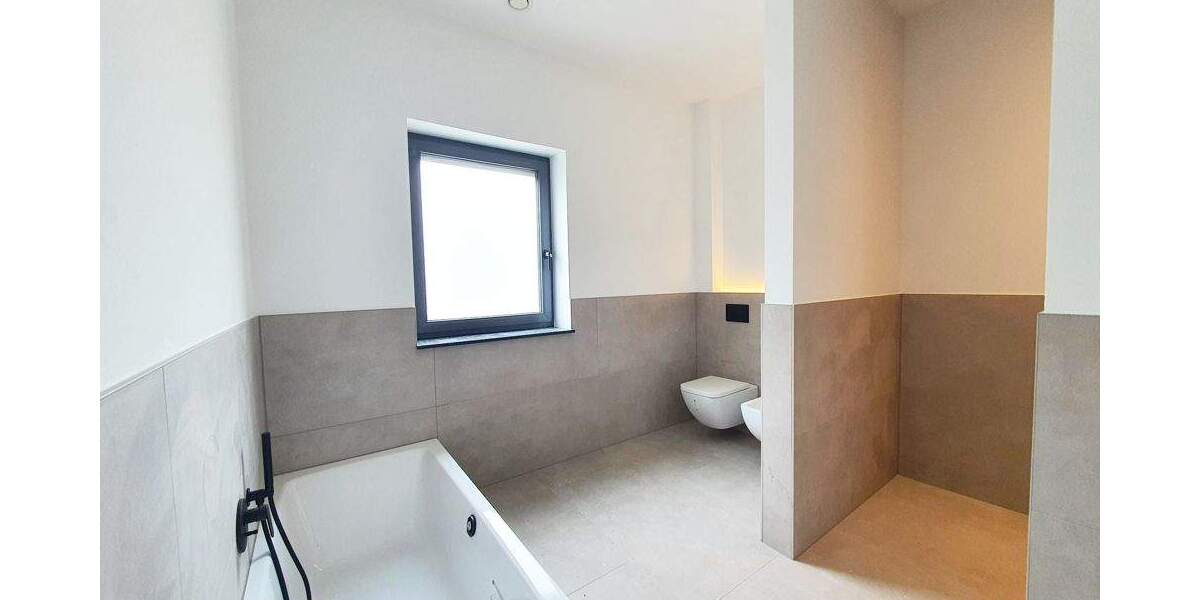 Mehrfamilienhaus, Wohnhaus Gütersloh Innenstadt - 6 Zimmer, 247 m&sup2;, 899.000&euro; | Angebot:25663663