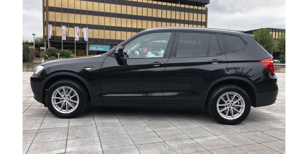 BMW X3 191.000 km 9.950 &euro; Paderborn 33104
