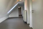 Dachgeschoßwohnung Paderborn - 2.5 Zimmer, 81 m&sup2;, 700&euro; | Angebot:25232962