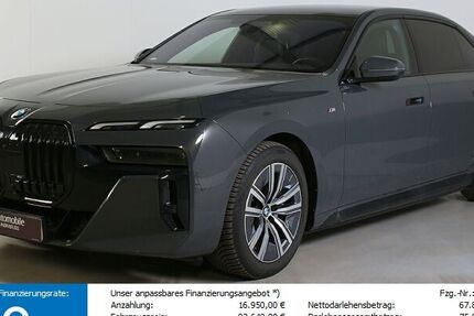 BMW i7 25.200 km 80.640 &euro; Paderborn 33100