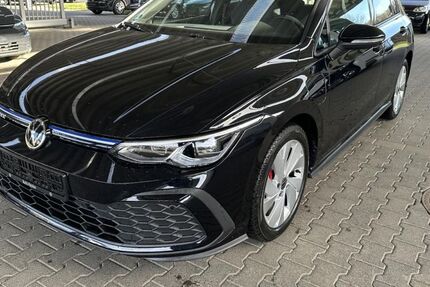 VW Golf 30.520 km 23.895 &euro; Büren 33142