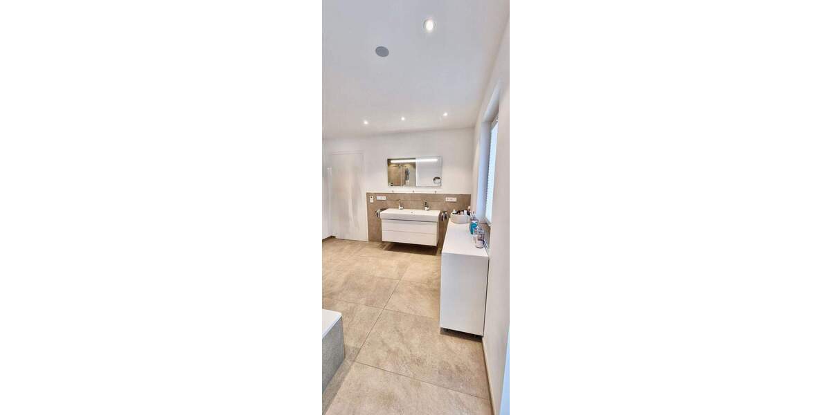 Terrassenwohnung Paderborn Sande - 4 Zimmer, 134 m&sup2;, 1.600&euro; | Angebot:25835624