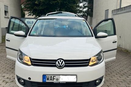 VW Touran 473.000 km 4.500 &euro; Ennigerloh 59320