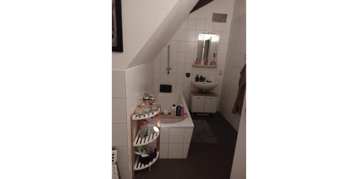 Dachgeschoßwohnung Erwitte - 2 Zimmer, 65 m&sup2;, 575&euro; | Angebot:26621325