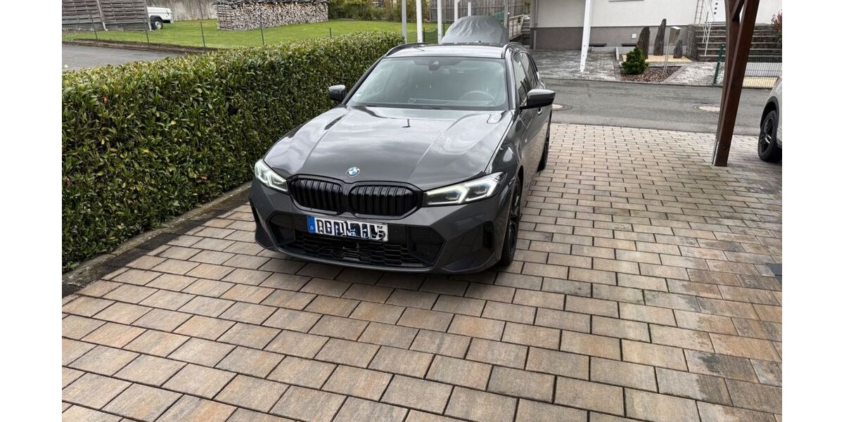 BMW 330 77.000 km 40.300 &euro; Borchen 33178