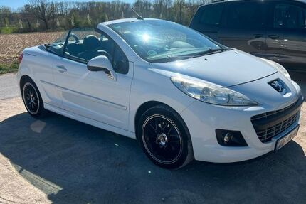 Peugeot 207 212.000 km 2.950 &euro; Oelde 59302