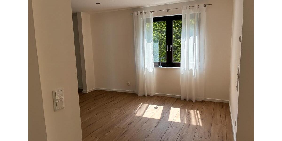 Etagenwohnung Lippstadt Bad Waldliesborn - 3 Zimmer, 120 m&sup2;, 1.200&euro; | Angebot:26669622