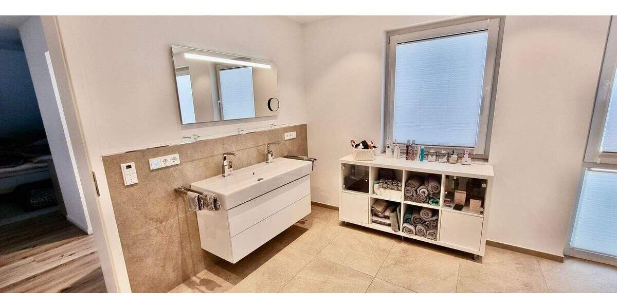 Terrassenwohnung Paderborn Sande - 4 Zimmer, 134 m&sup2;, 1.600&euro; | Angebot:25835624