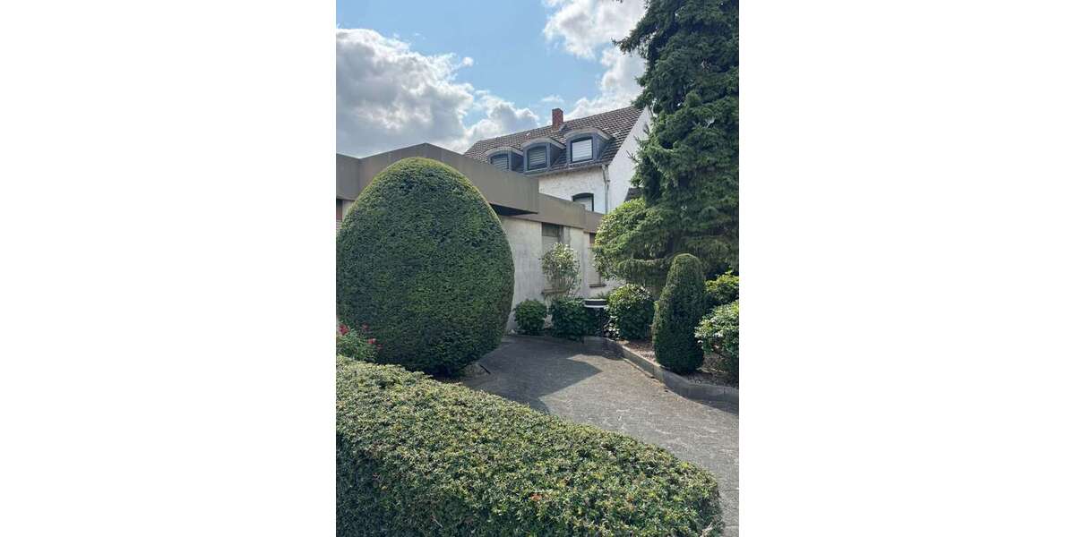 Einfamilienhaus Anröchte - 8 Zimmer, 360 m&sup2;, 299.000&euro; | Angebot:24606312