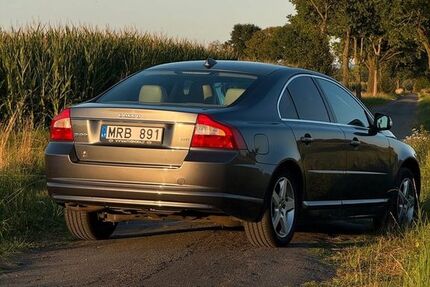 Volvo S80 264.000 km 6.300 &euro; paderborn 33106