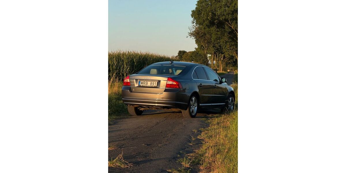 Volvo S80 264.000 km 6.300 &euro; paderborn 33106