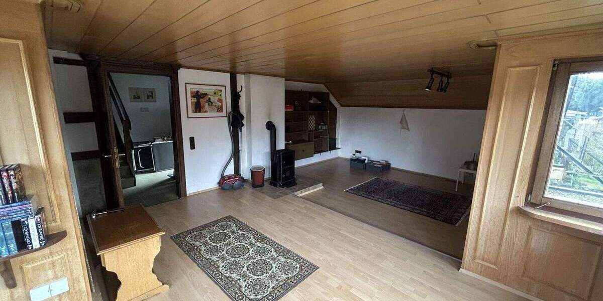 Mehrfamilienhaus, Wohnhaus Borchen / Kirchborchen Kirchborchen - 9 Zimmer, 216 m&sup2;, 380.000&euro; | Angebot:26715257