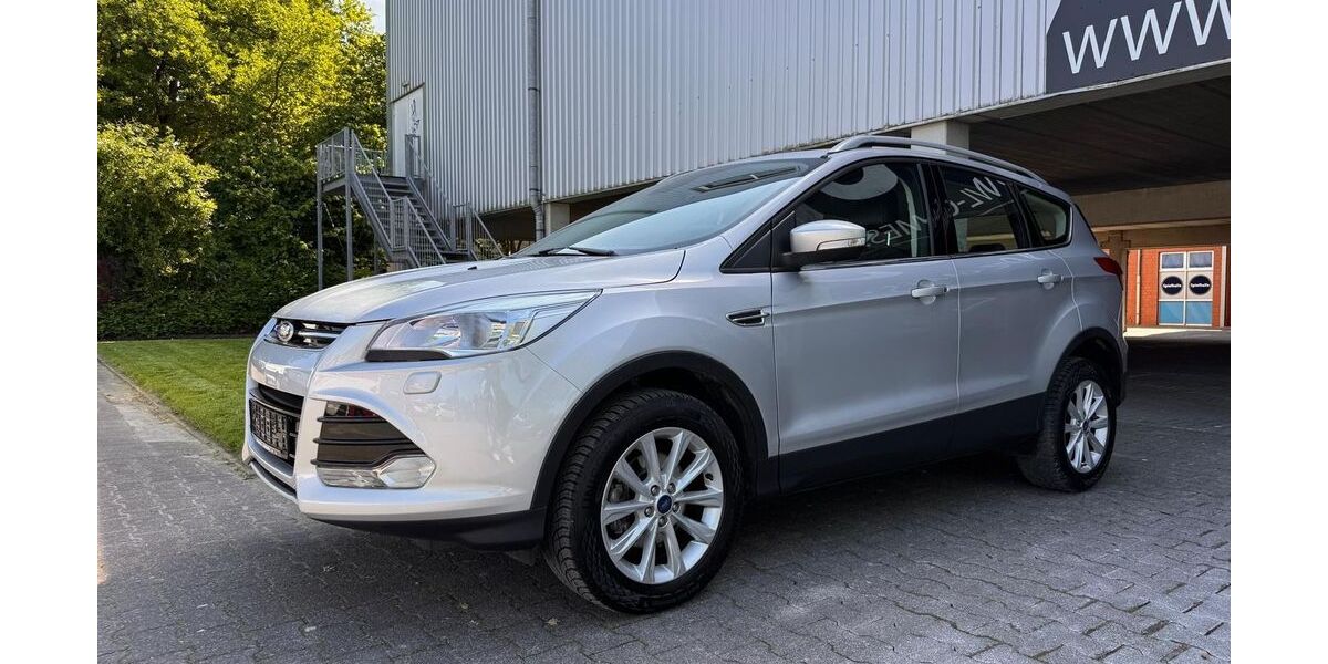 Ford Kuga 105.560 km 8.490 &euro; Paderborn 33102