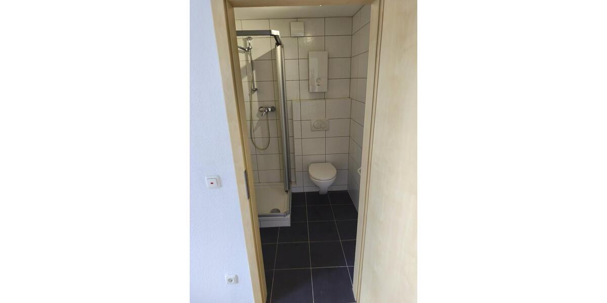 Dachgeschoßwohnung Paderborn - 2 Zimmer, 38 m&sup2;, 490&euro; | Angebot:26656166