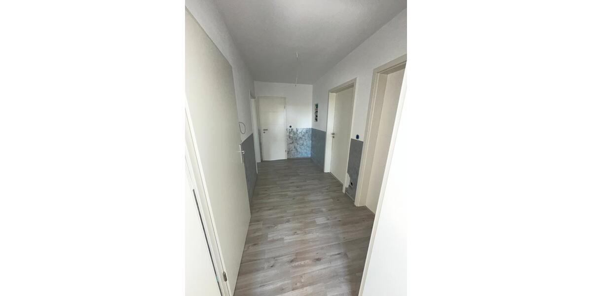 Dachgeschoßwohnung Lippstadt Overhagen - 3 Zimmer, 104 m&sup2;, 1.000&euro; | Angebot:25972345