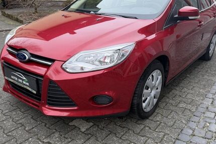 Ford Focus 172.000 km 3.299 &euro; Paderborn 33100