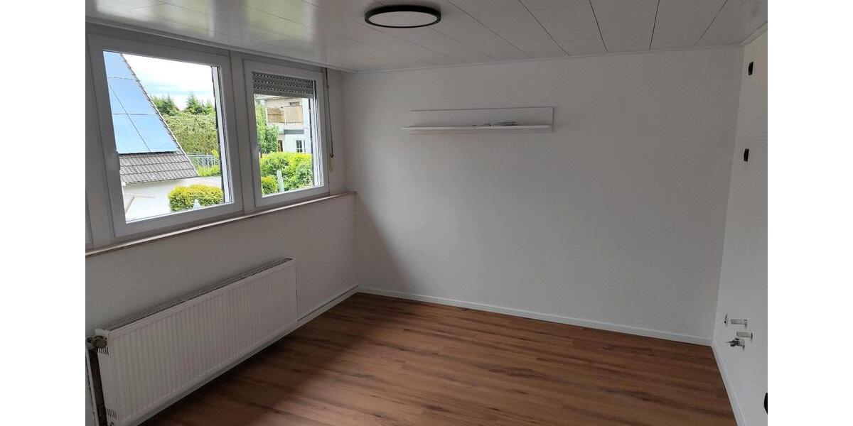 Dachgeschoßwohnung Erwitte - 4 Zimmer, 90 m&sup2;, 939&euro; | Angebot:26701737