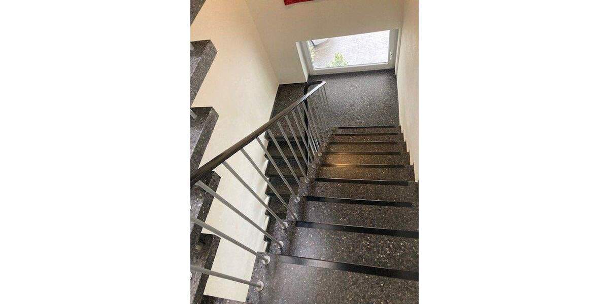 Gewerbeobjekt Erwitte - 6 Zimmer, 115 m&sup2;, 850&euro; | Angebot:25664648