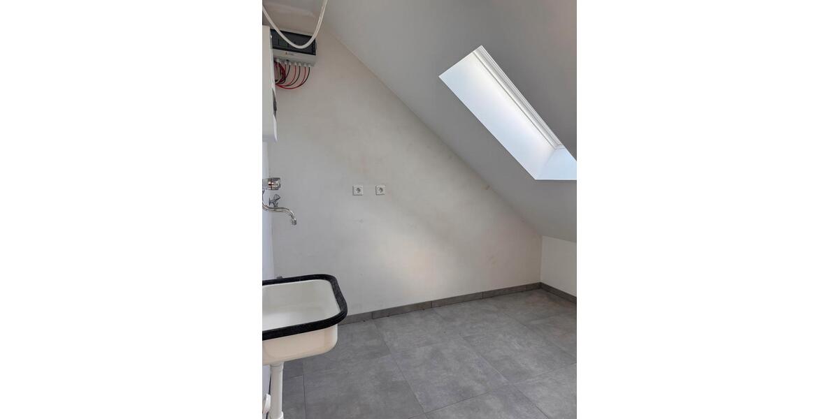 Dachgeschoßwohnung Lippstadt Garfeln - 3 Zimmer, 77 m&sup2;, 848&euro; | Angebot:26248415