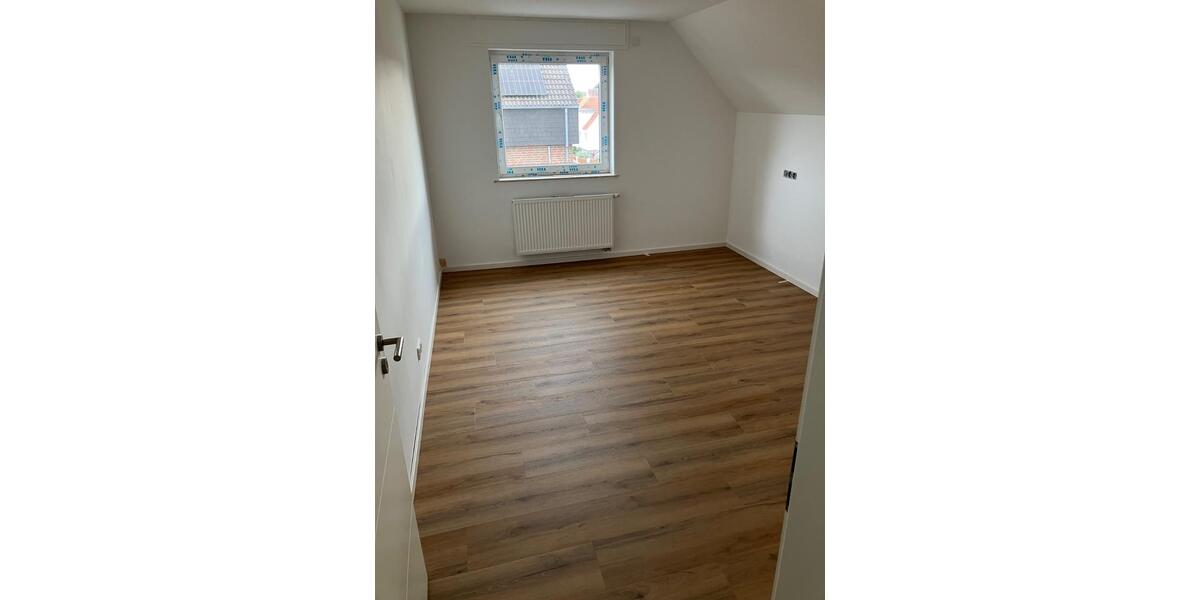 Dachgeschoßwohnung Lippstadt - 2 Zimmer, 75 m&sup2;, 875&euro; | Angebot:25949039