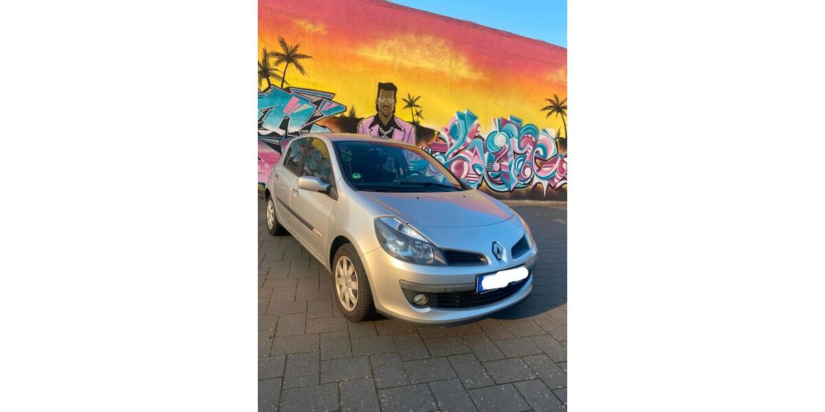 Renault Clio 190.000 km 1.600 &euro; Paderborn 33100