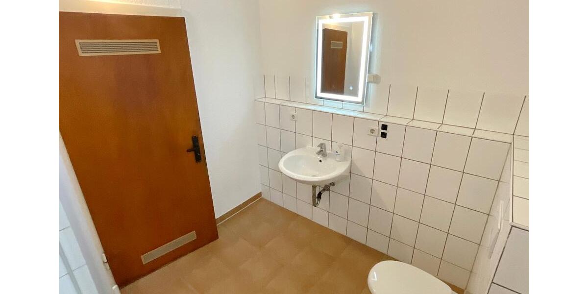 Etagenwohnung Paderborn - 2 Zimmer, 80 m&sup2;, 790&euro; | Angebot:25920244