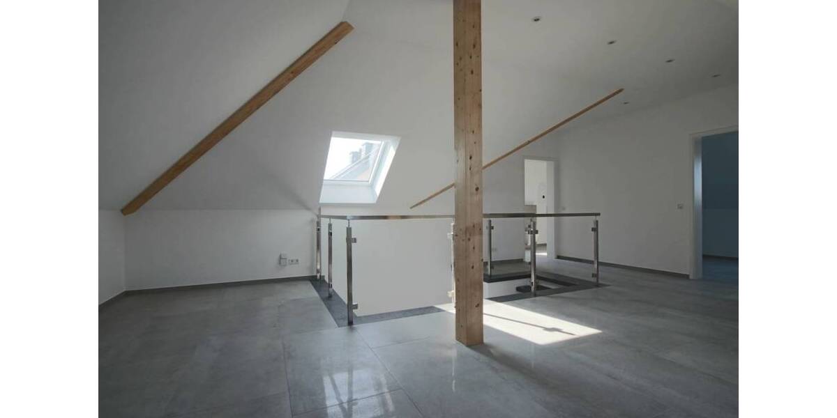 Etagenwohnung Ennigerloh - 6 Zimmer, 147 m&sup2;, 1.450&euro; | Angebot:25957321