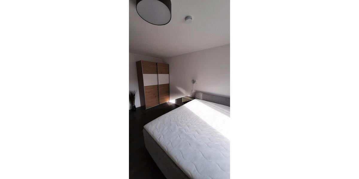 Dachgeschoßwohnung Lippstadt Overhagen - 3 Zimmer, 82 m&sup2;, 986&euro; | Angebot:25968672