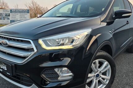 Ford Kuga 89.000 km 12.450 &euro; Lippstadt 59557